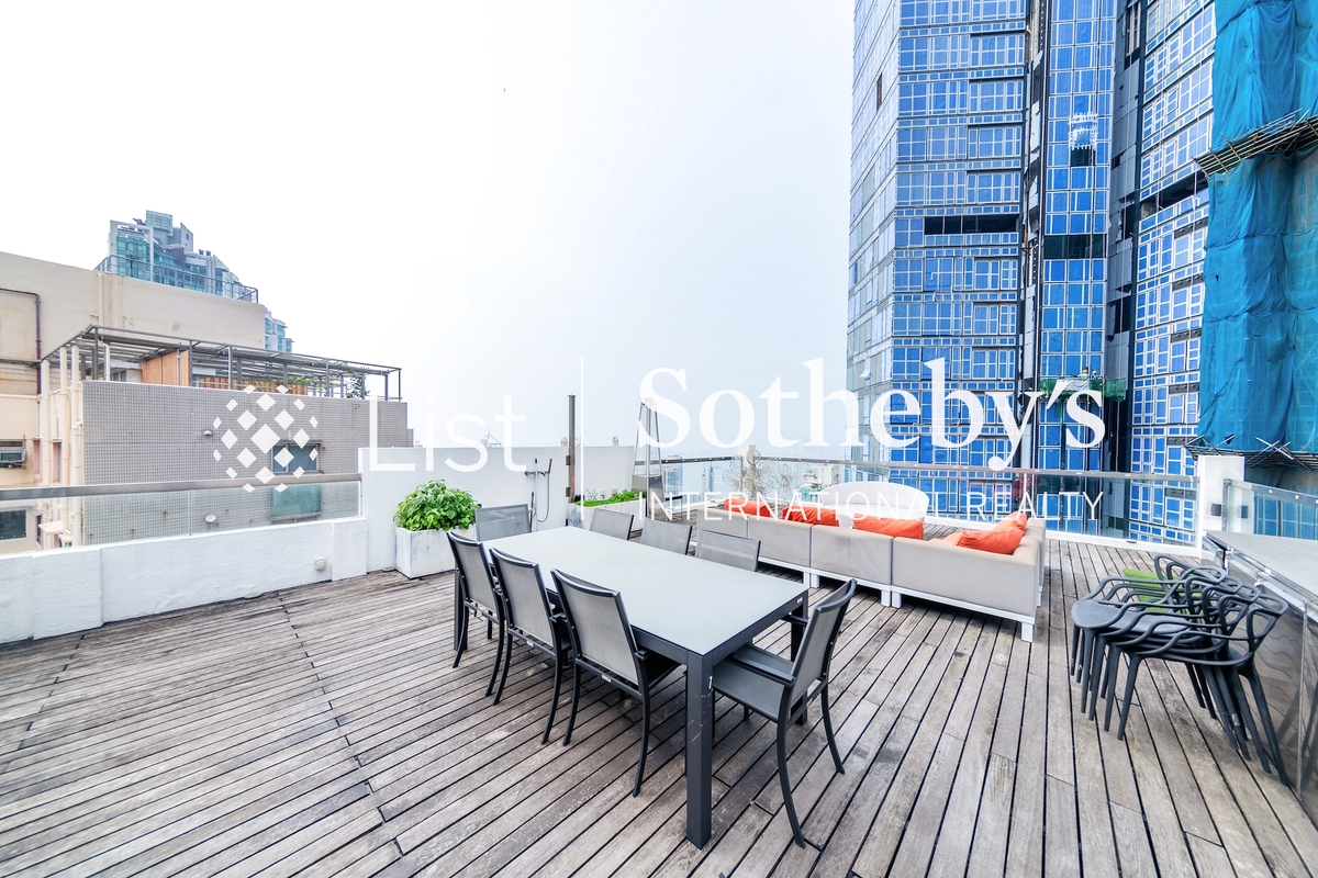 Merry Court 美麗閣 | Private Roof Terrace