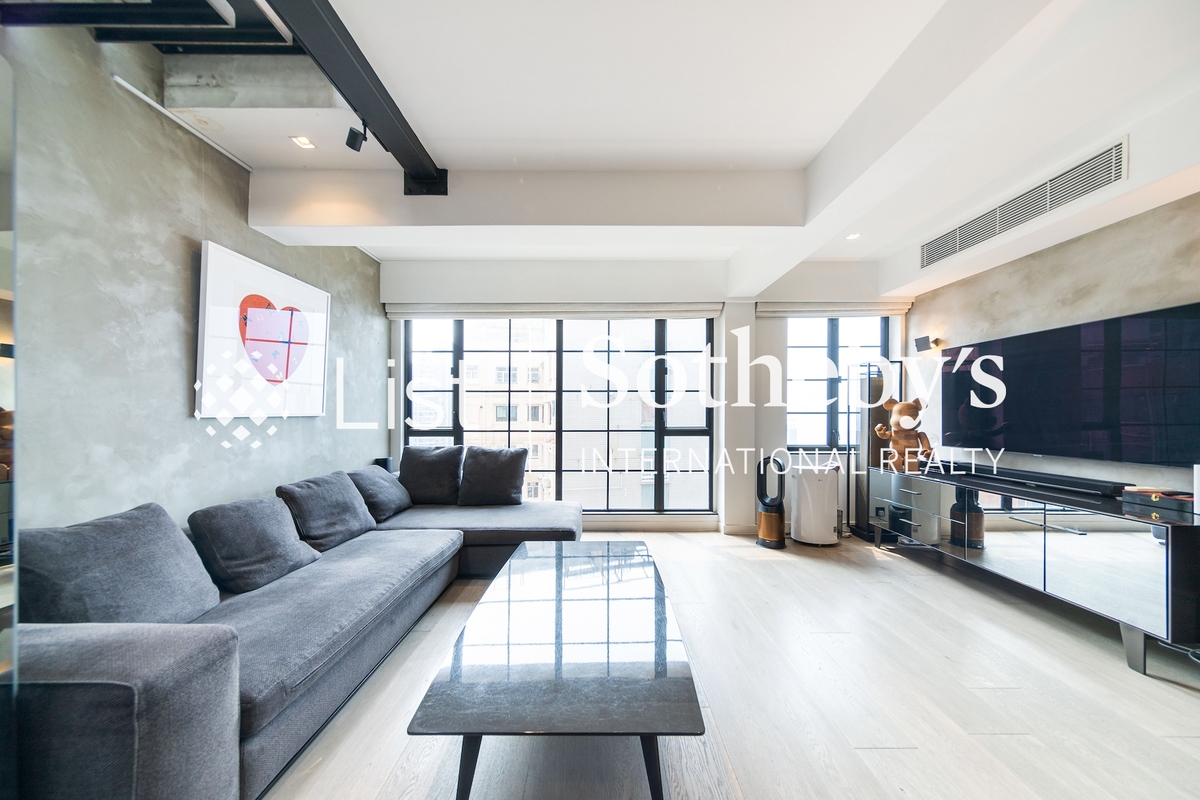 Merry Court 美麗閣 | Living and Dining Room