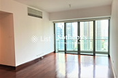 The Harbourside 君臨天下 | Living and Dining Room