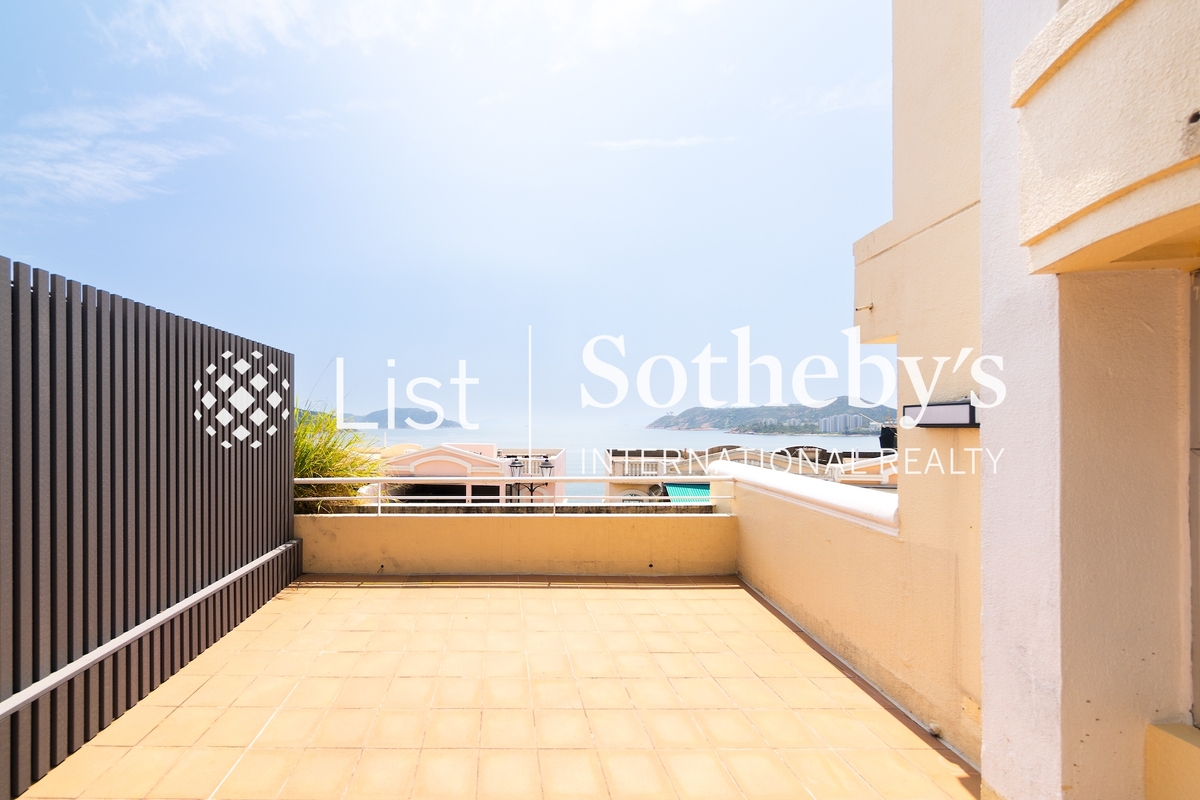 Redhill Peninsula 紅山半島 | Private Terrace off Dining Room