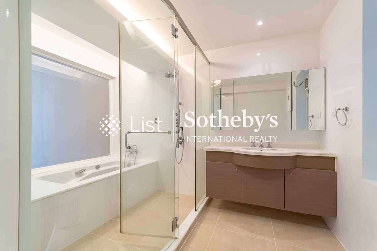 Kam Yuen Mansion 錦園大廈 | Master Bathroom