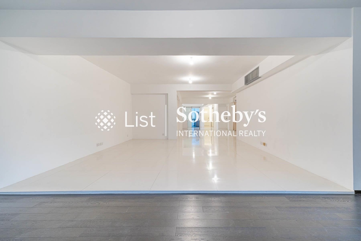 Kam Yuen Mansion 錦園大廈 | Living and Dining Room