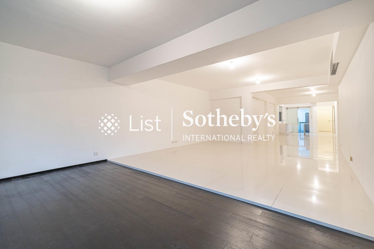 Kam Yuen Mansion 錦園大廈 | Living and Dining Room