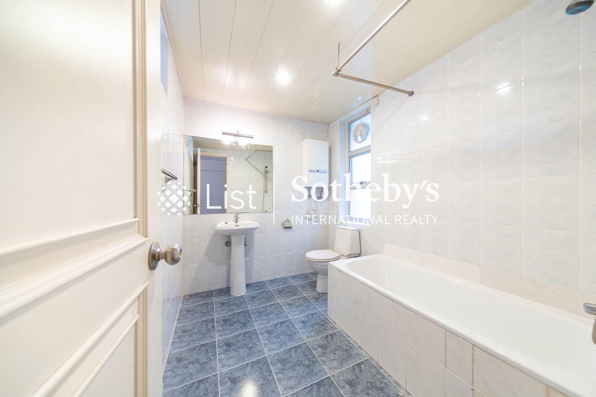 Kam Yuen Mansion 錦園大廈 | Master Bathroom