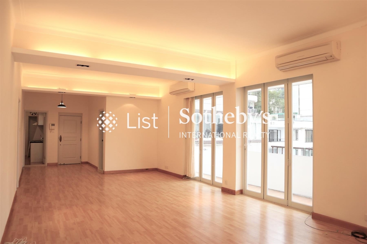 Happy Mansion 快樂大廈 | Living and Dining Room