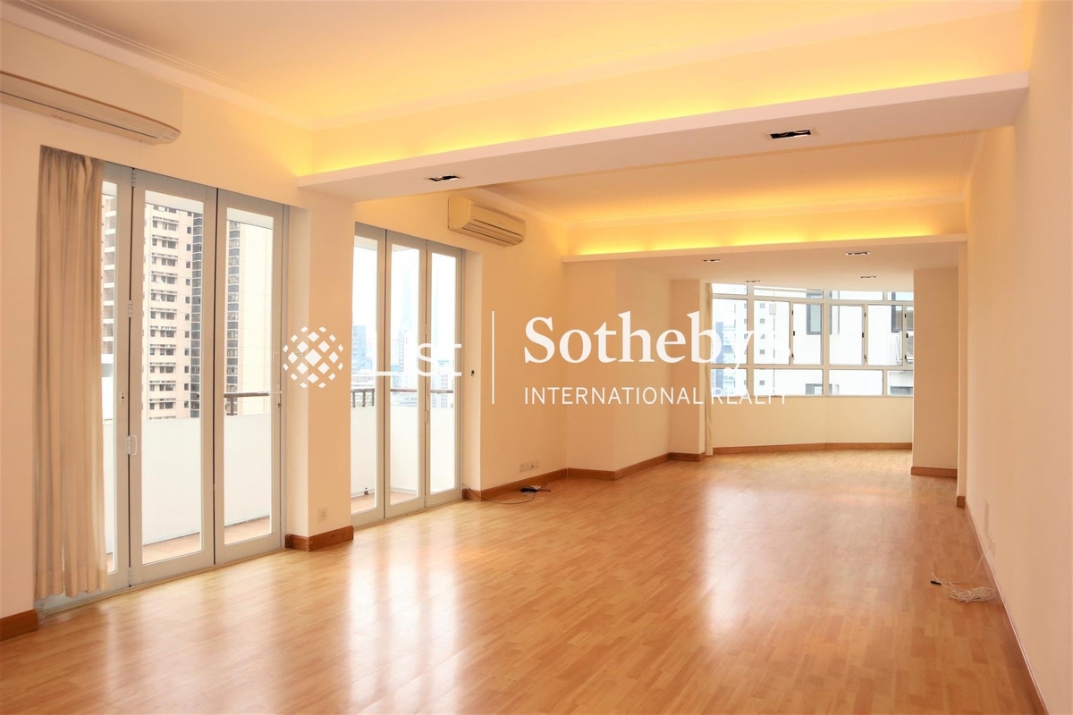 Happy Mansion 快樂大廈 | Living and Dining Room