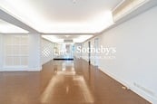 Pine Court 翠峰園 | Living and Dining Room