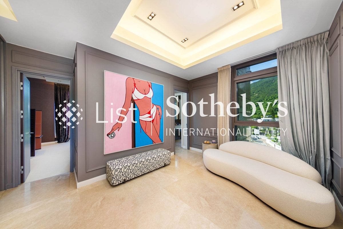 Shouson Peak Shouson Peak | Family Room