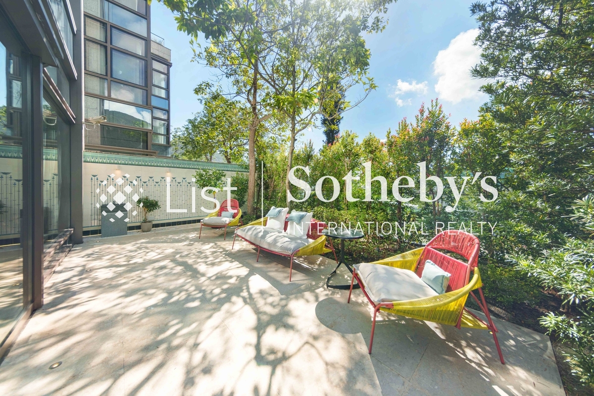 Shouson Peak Shouson Peak | Private Terrace off Living and Dining Room