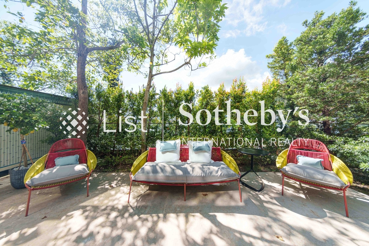 Shouson Peak Shouson Peak | Private Terrace off Living and Dining Room