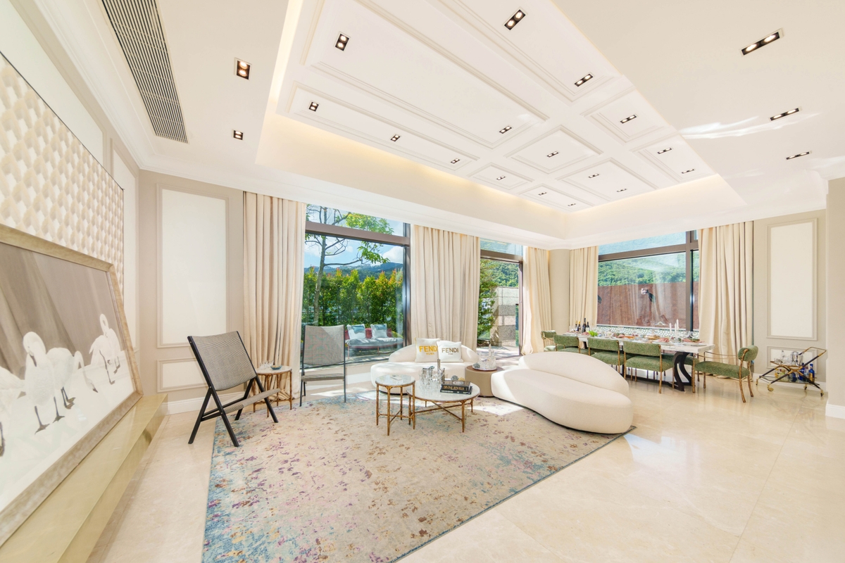 Shouson Peak Shouson Peak | Living and Dining Room