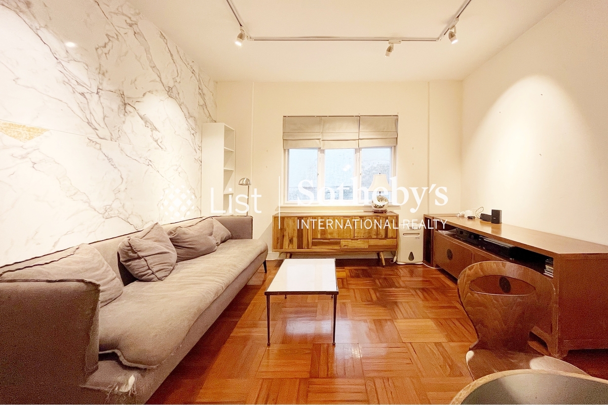 Kam Fai Mansion 錦輝大廈 | Living and Dining Room