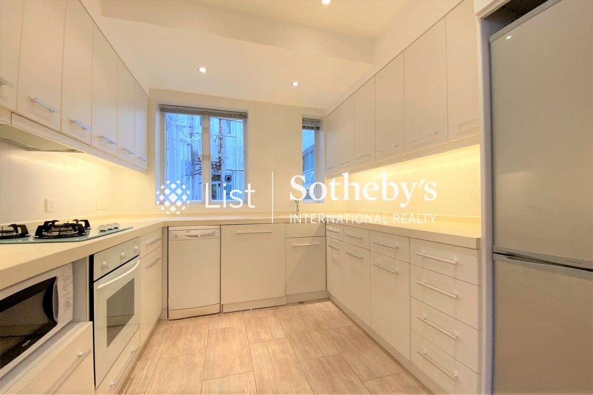 Kam Fai Mansion 錦輝大廈 | Kitchen