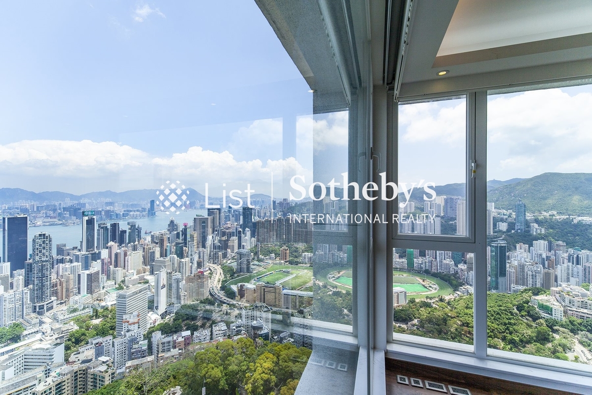 White Jade 白璧 | View