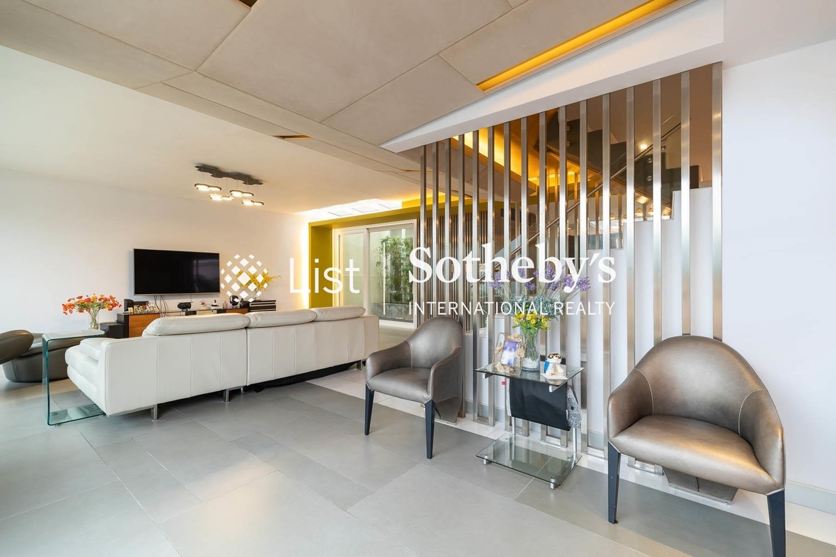 Redhill Peninsula 紅山半島 | Family Room