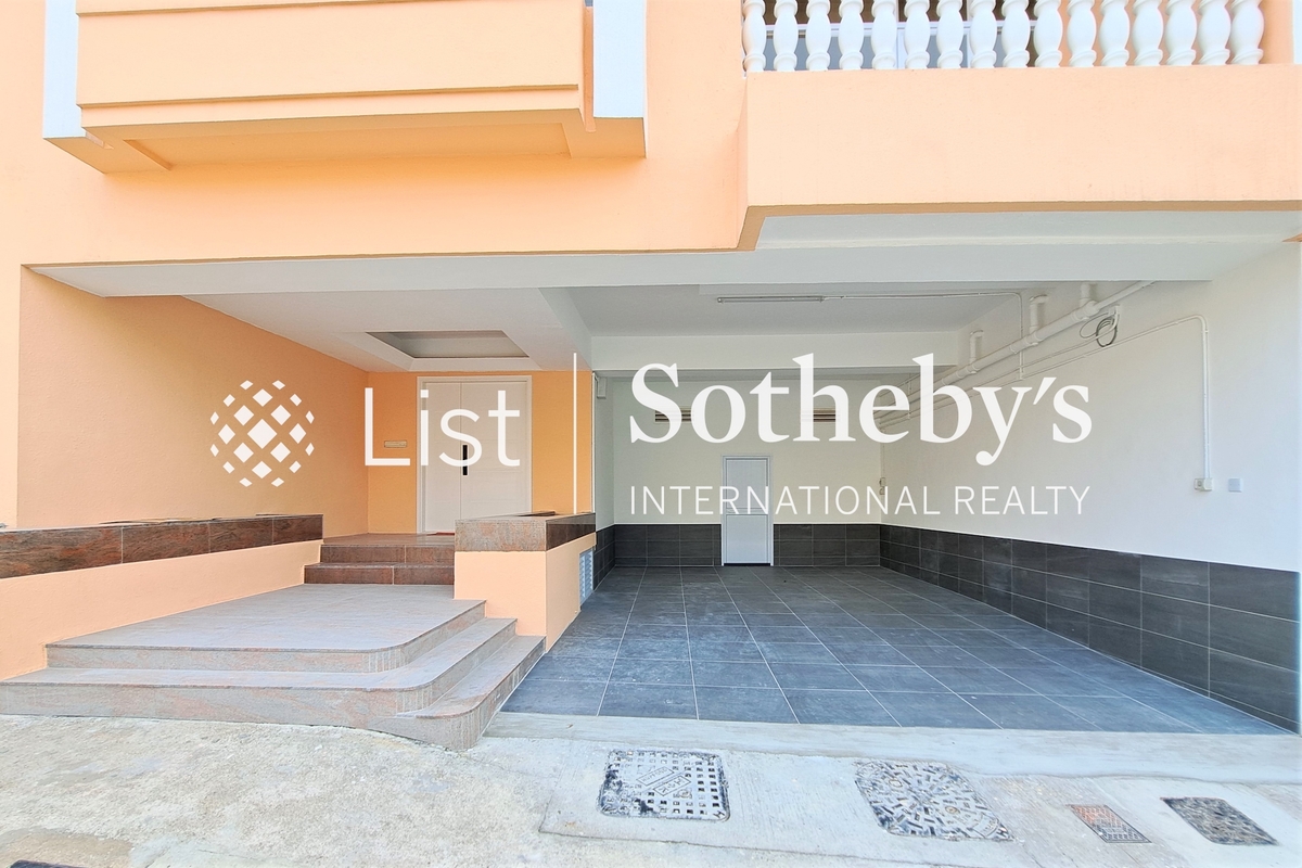 Redhill Peninsula 紅山半島 | Carport