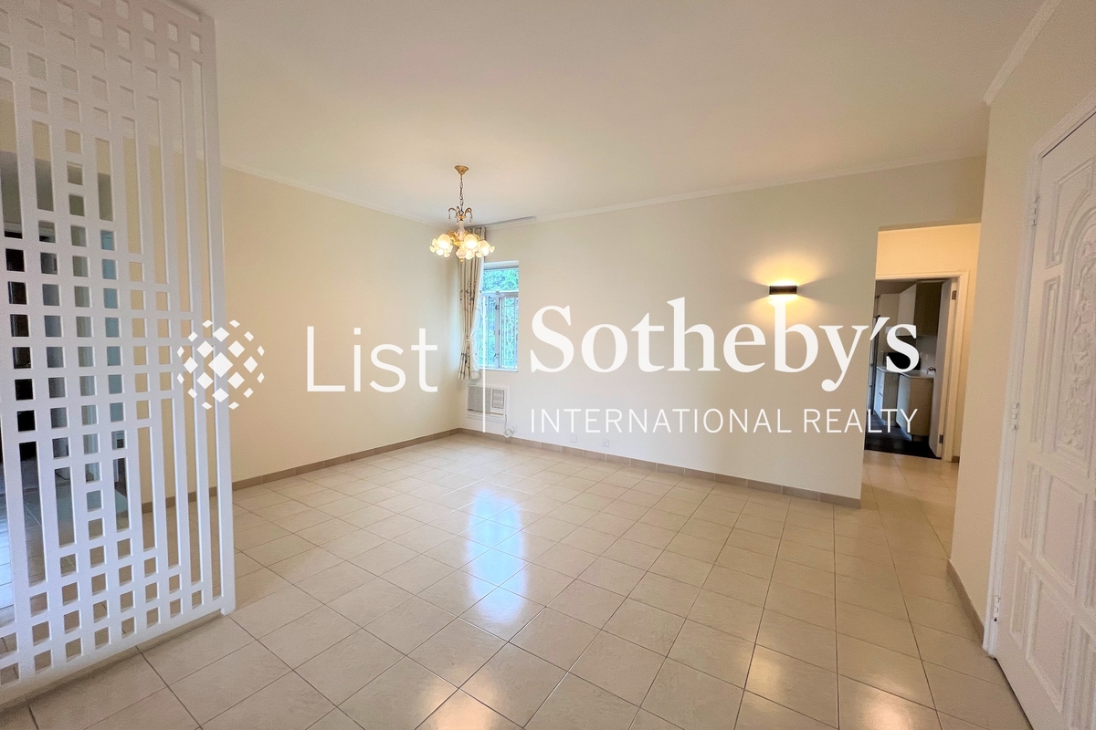 Evergreen Villa 松柏新邨 | Dining Room