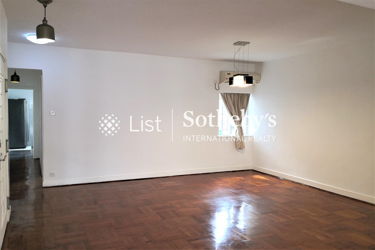 Evergreen Villa 松柏新邨 | Dining Room