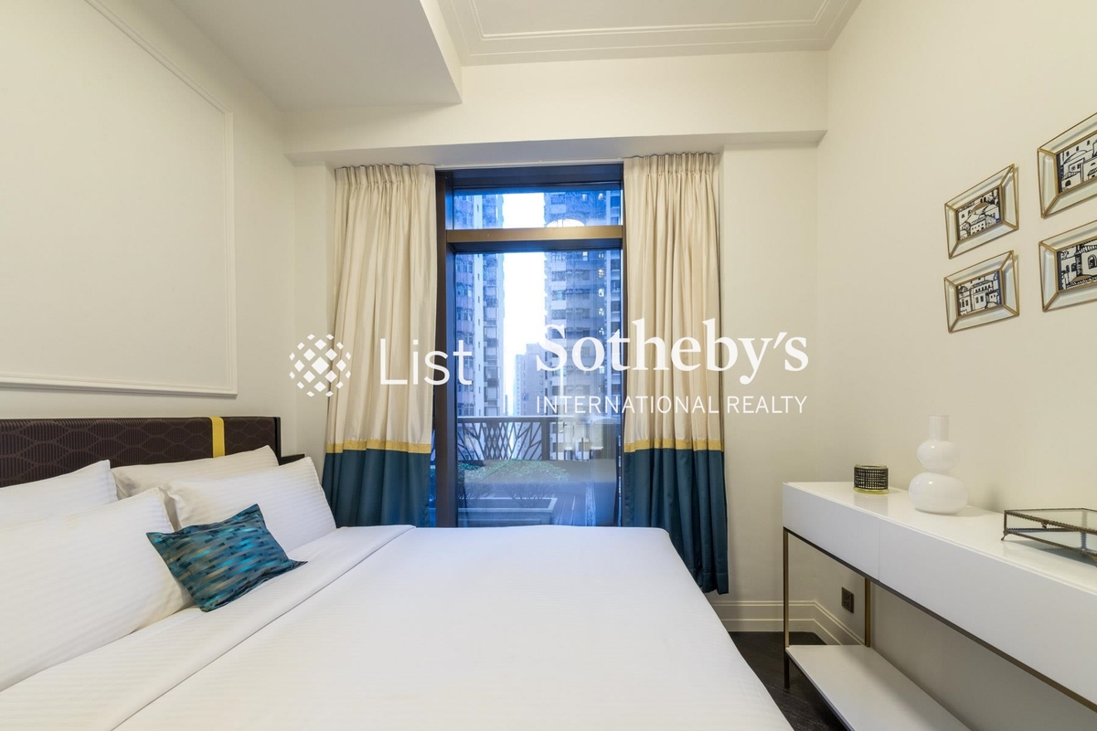 Castle One By V Castle One By V | Master Bedroom