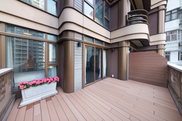 Castle One By V Castle One By V | 