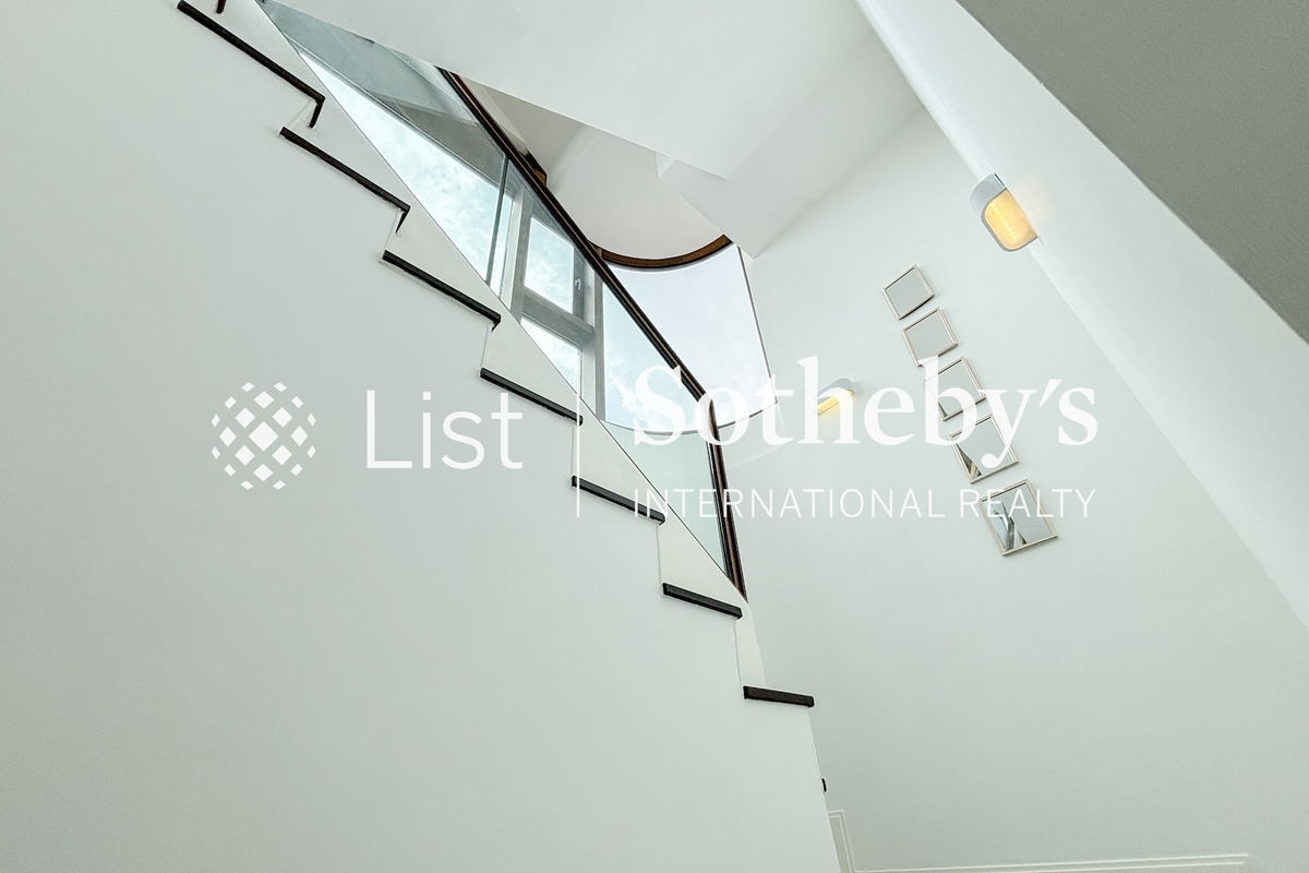 Castle One By V Castle One By V | Internal Staircase To Bedrooms