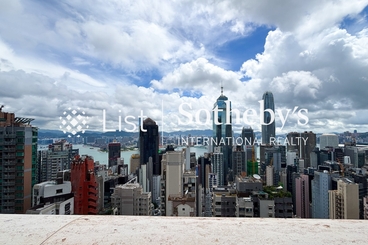 Castle One By V Castle One By V | 