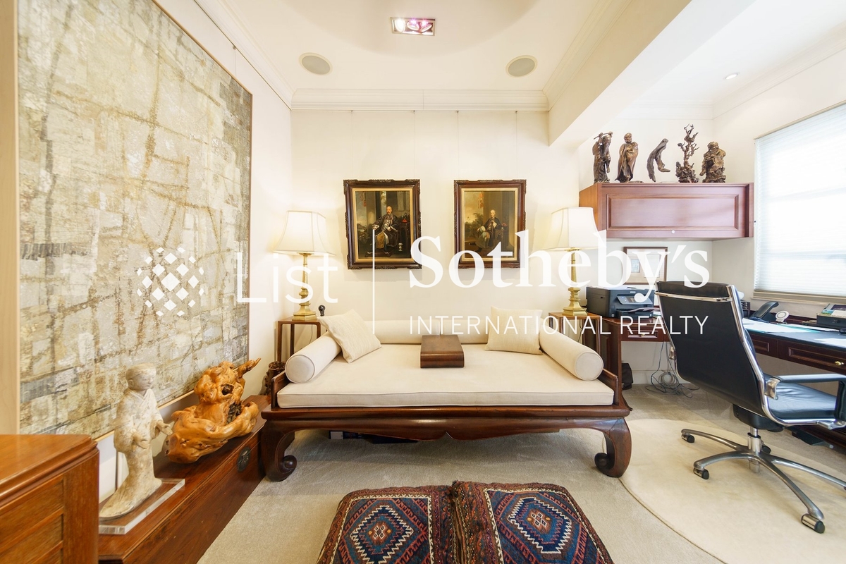 Bowen Mansion 寶雲大廈 | Third En-suite Bedroom