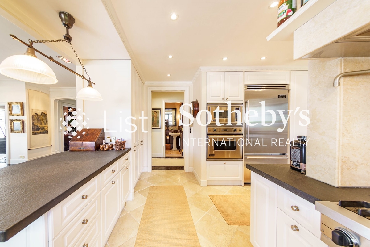 Bowen Mansion 寶雲大廈 | Open Kitchen