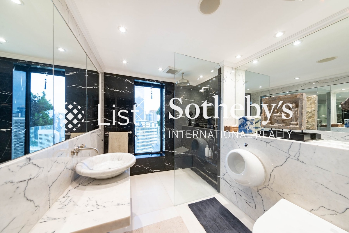 Bowen Mansion 寶雲大廈 | Master Bathroom