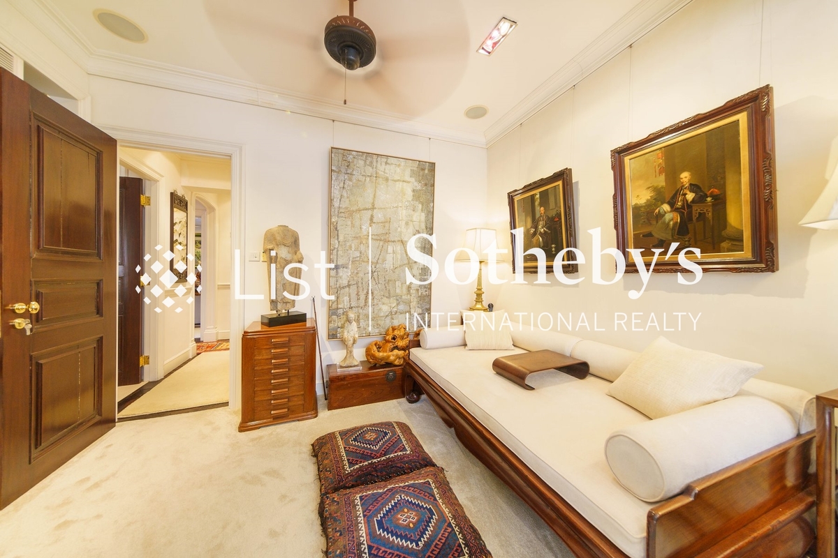 Bowen Mansion 寶雲大廈 | Third En-suite Bedroom