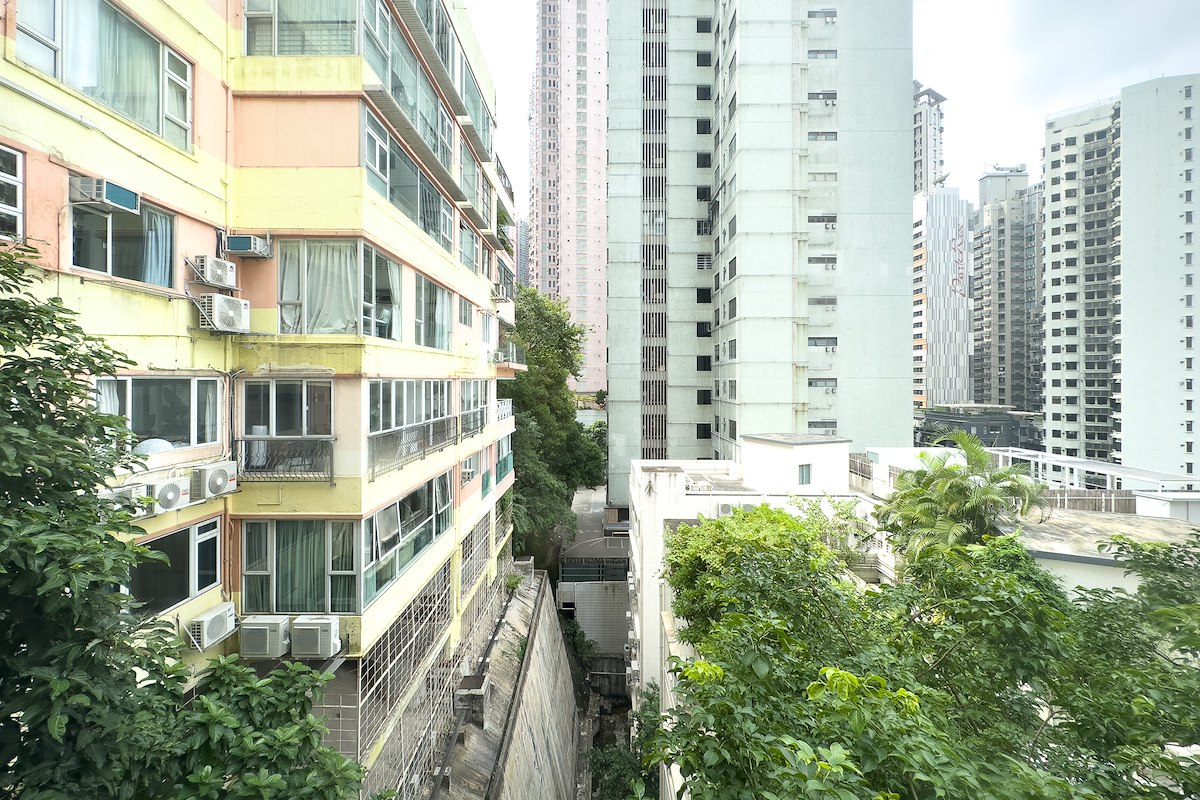 5G Bowen Road 寶雲道5G號 | View from Living and Dining Room