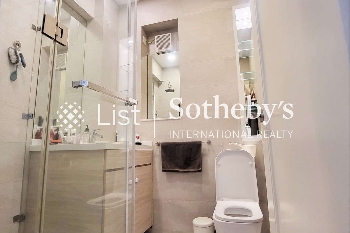 5G Bowen Road 寶雲道5G號 | Guest Bathroom