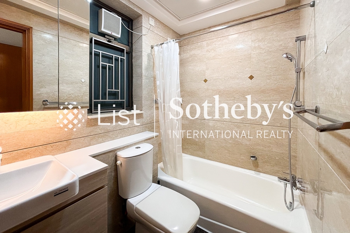 The Belcher's 宝翠园 | Master Bathroom