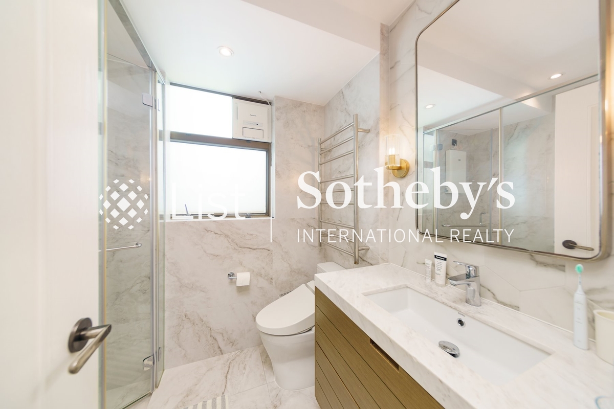 The Belcher's 寶翠園 | Master Bathroom