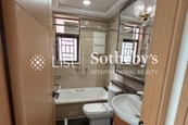 The Belcher's 宝翠园 | Master Bathroom