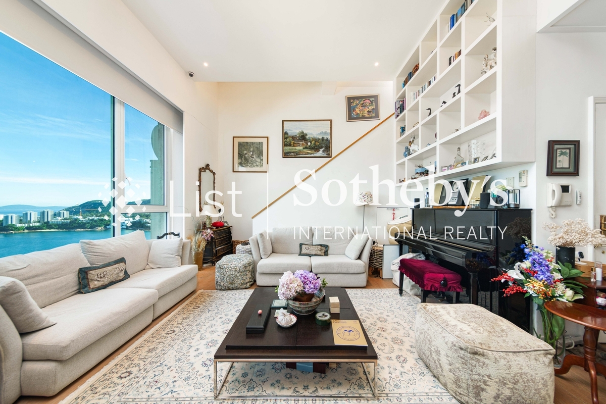 Bluewater Bluewater | Living Room