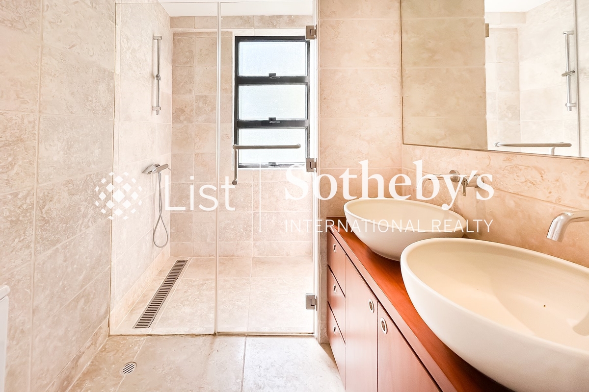 Bo Kwong Apartments 宝光大厦 | Master Bathroom