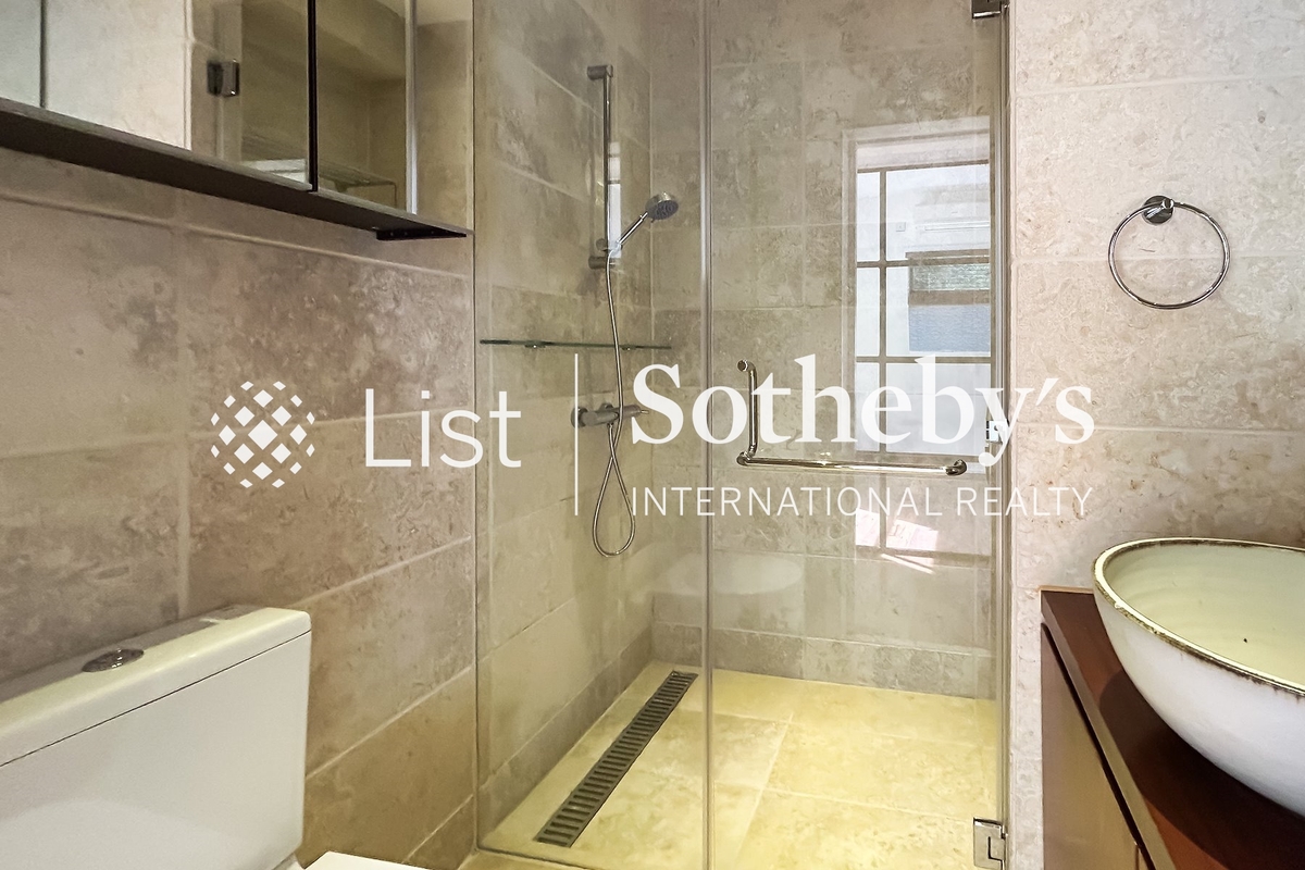 Bo Kwong Apartments 宝光大厦 | Guest Bathroom