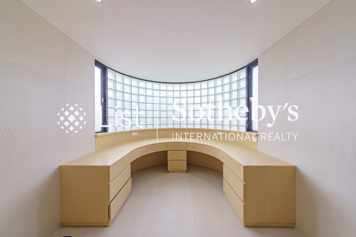 No. 6A Bowen Road 寳雲道6A號 | Master Bathroom