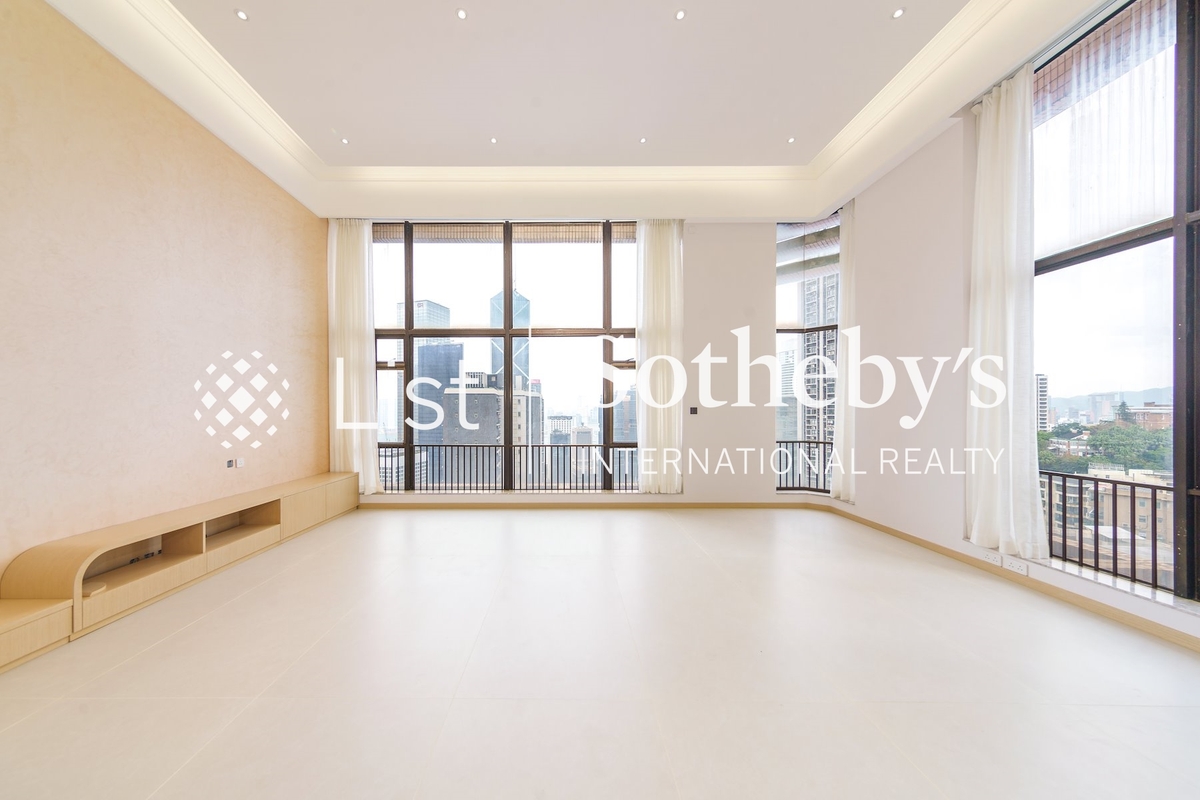 No. 6A Bowen Road 寳雲道6A號 | Living and Dining Room