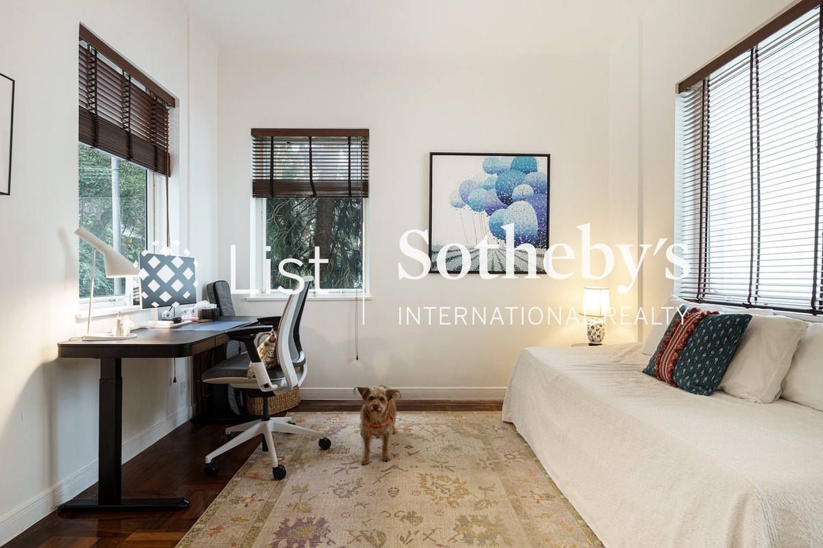 The View Mansion 景雲大廈 | Ensuite Bedroom