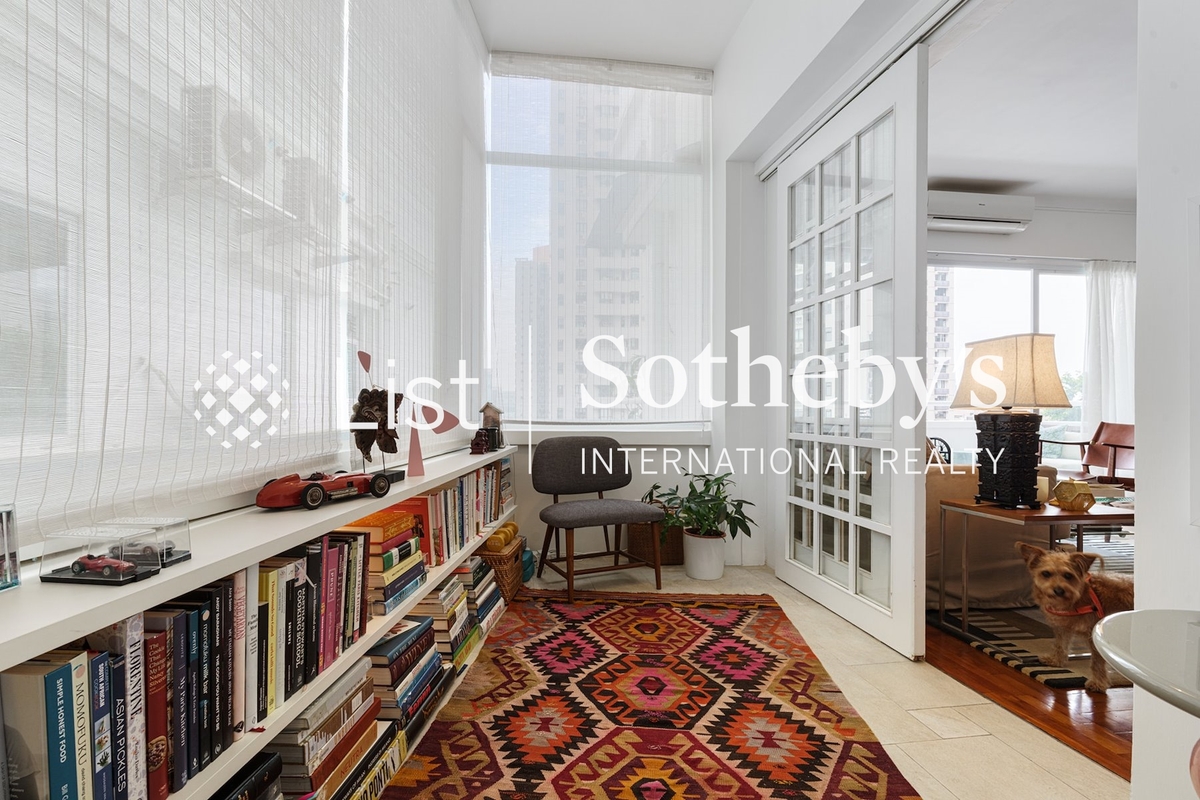 The View Mansion 景雲大廈 | Living and Dining Room