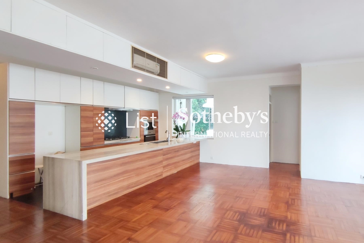 The View Mansion 景雲大廈 | Living and Dining Room