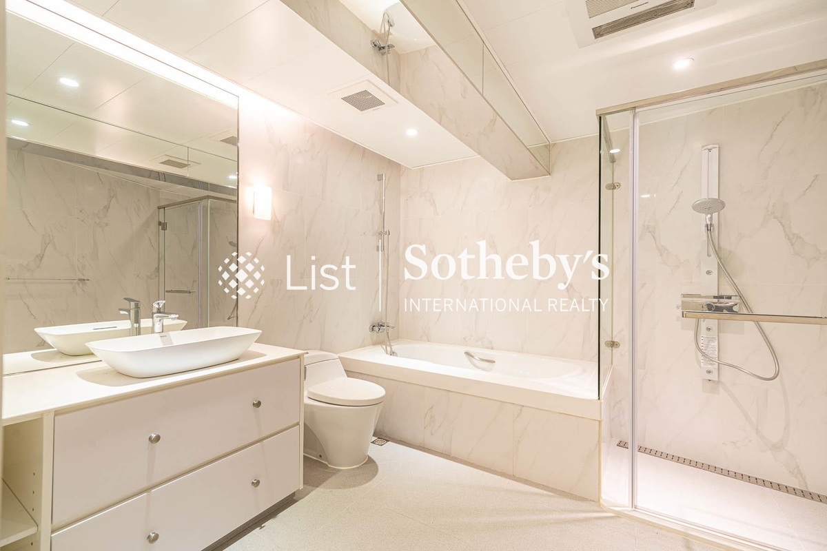No. 18 South Bay Road 南灣道18號 | Second En-suite Bathroom