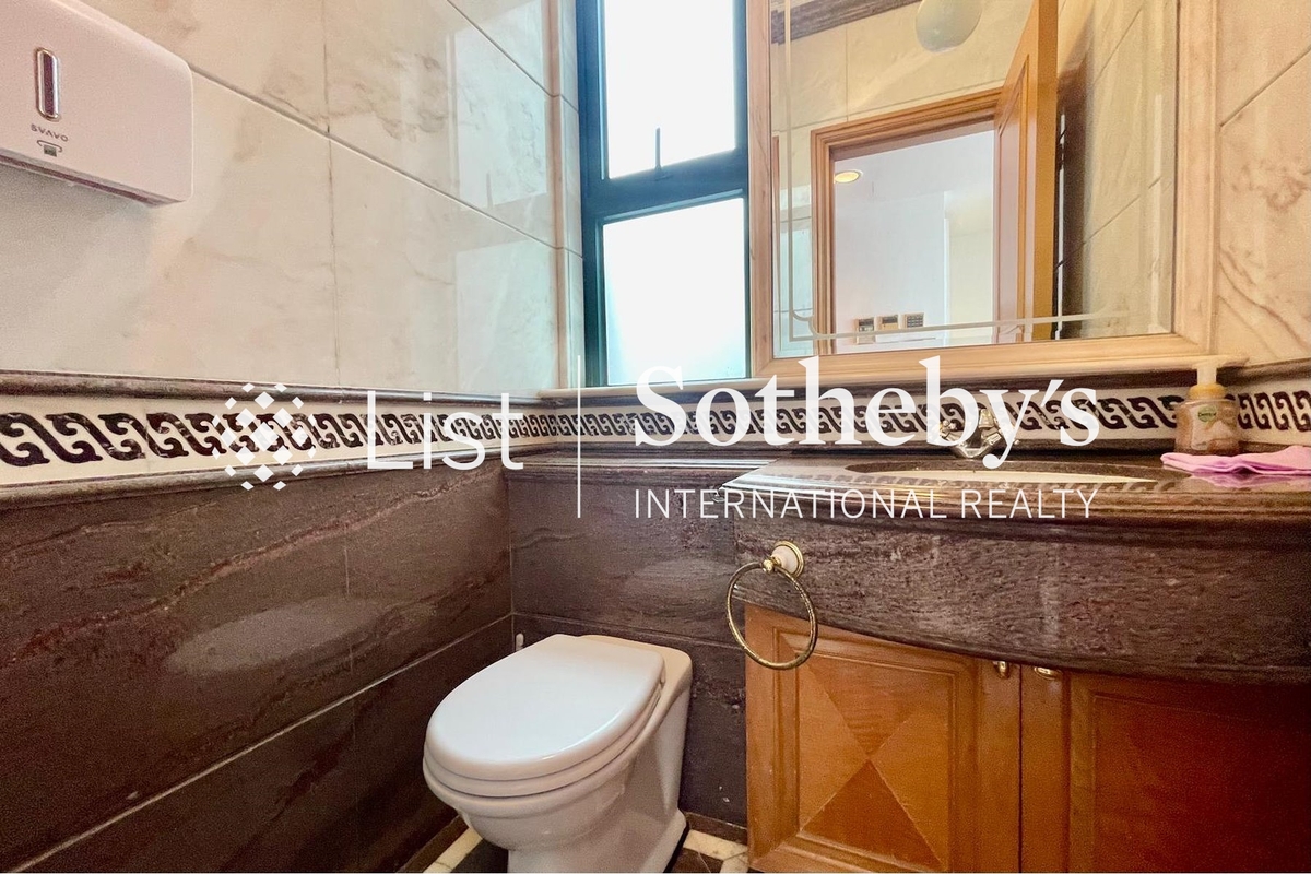 Le Palais 皇府灣 | Guest Powder Room