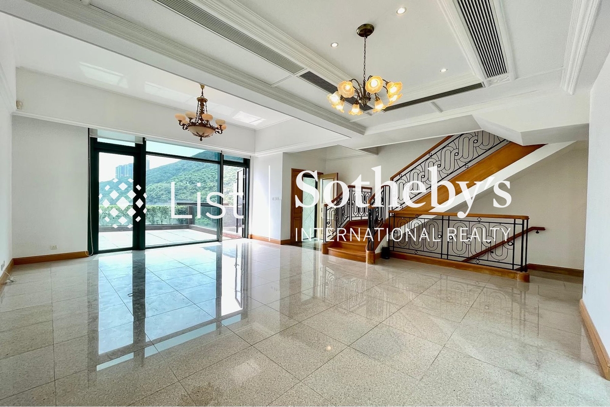 Le Palais 皇府灣 | Living and Dining Room