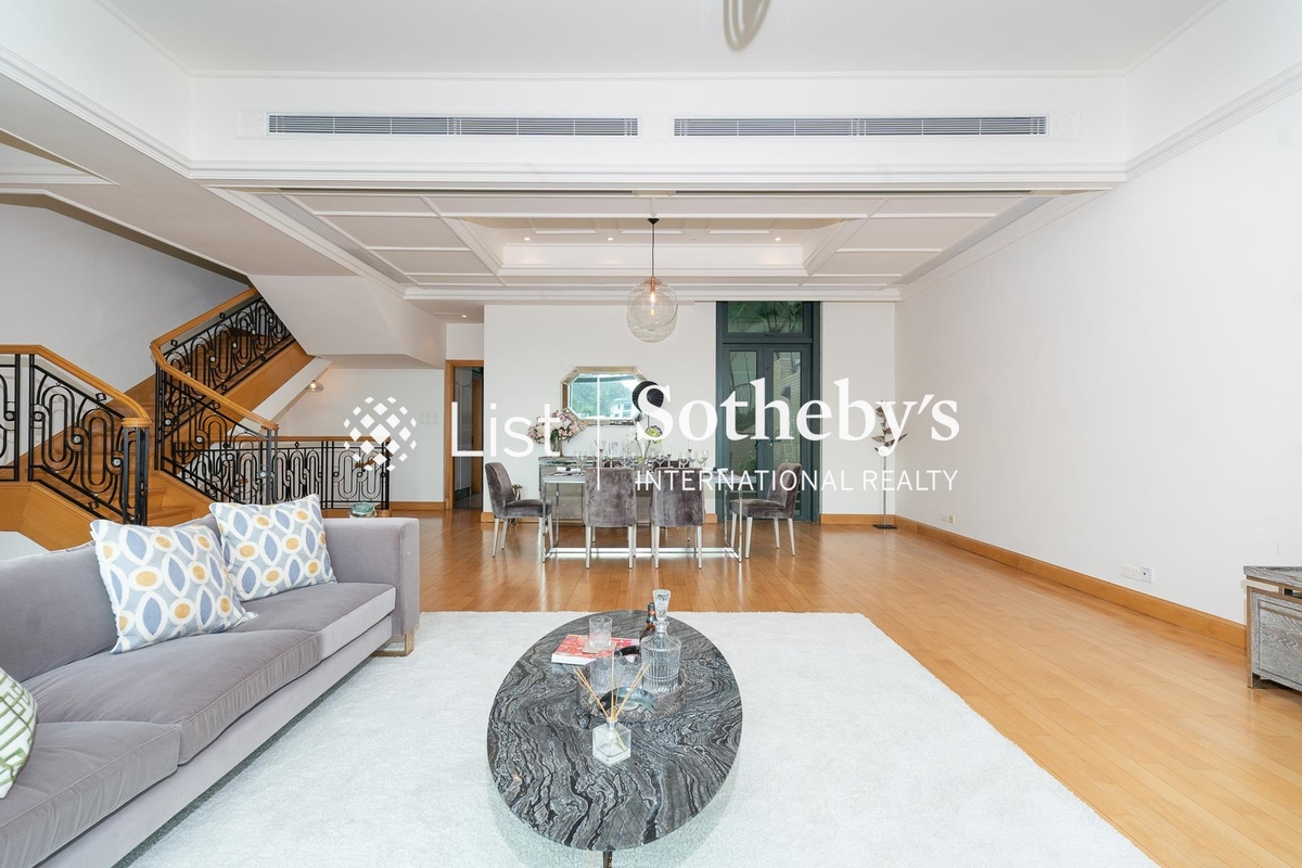 Le Palais 皇府灣 | Living and Dining Room