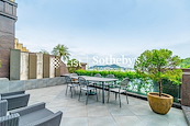 Le Palais 皇府灣 | Private Terrace off Living and Dining Room