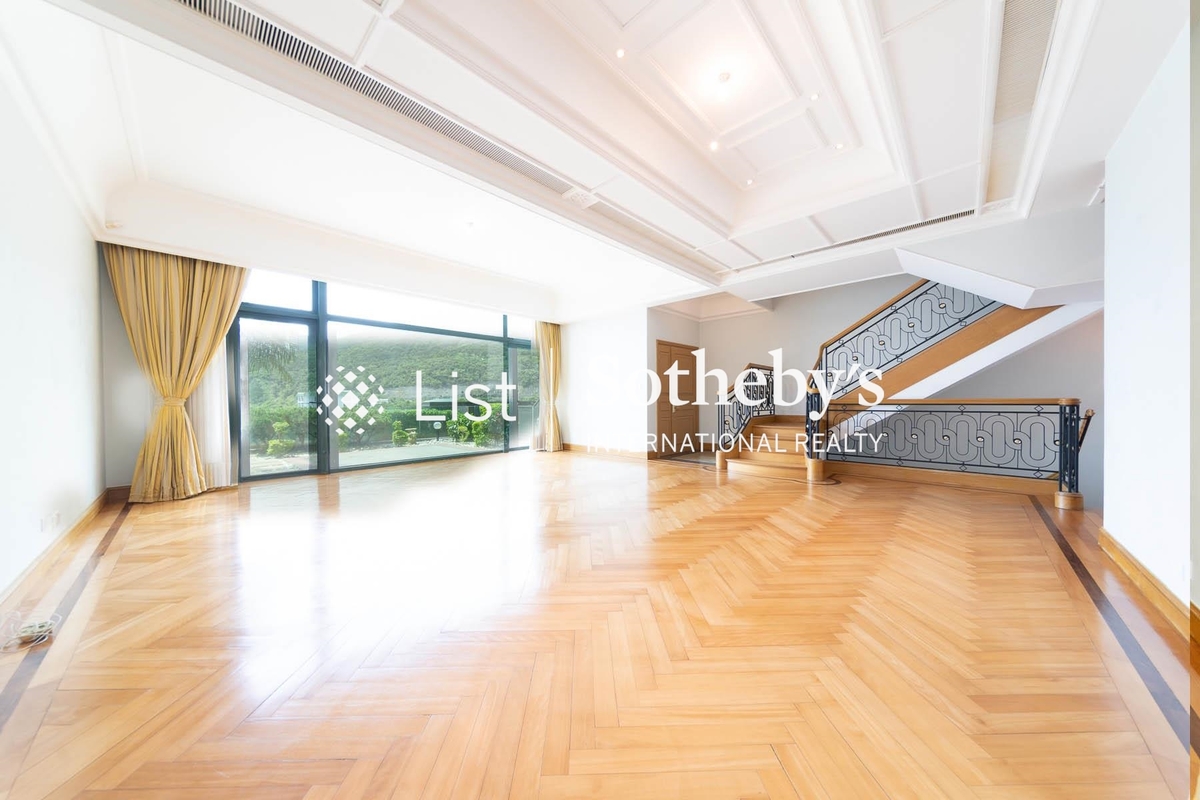 Le Palais 皇府灣 | Living and Dining Room