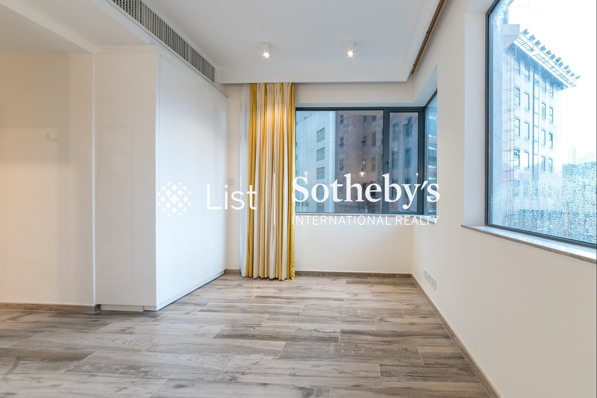 South Mansions 南賓大廈 | Master Bedroom